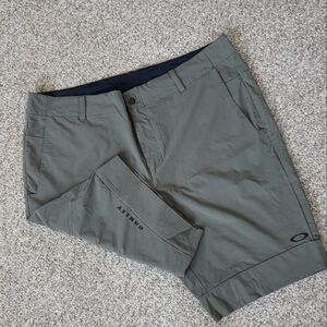 Oakley Shorts Mens Size 40 Performance‎ Fit Golf Green Swim Casual Comfort
